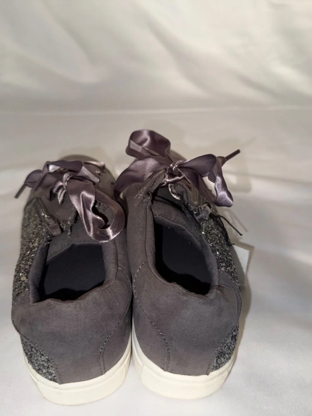 Gray Glitter Sneakers Satin Ribbon Laces Side Zip Girls Size 3 NWT